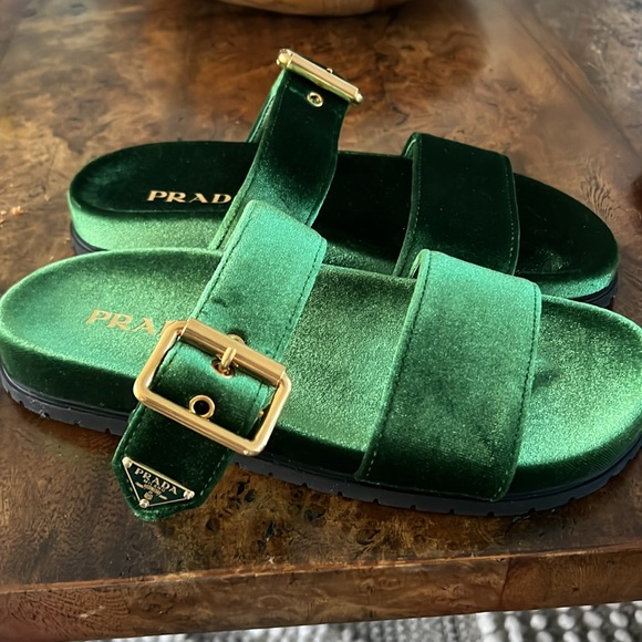 Authentic Prada - Green Velvet Slides - Picture 3 of 4